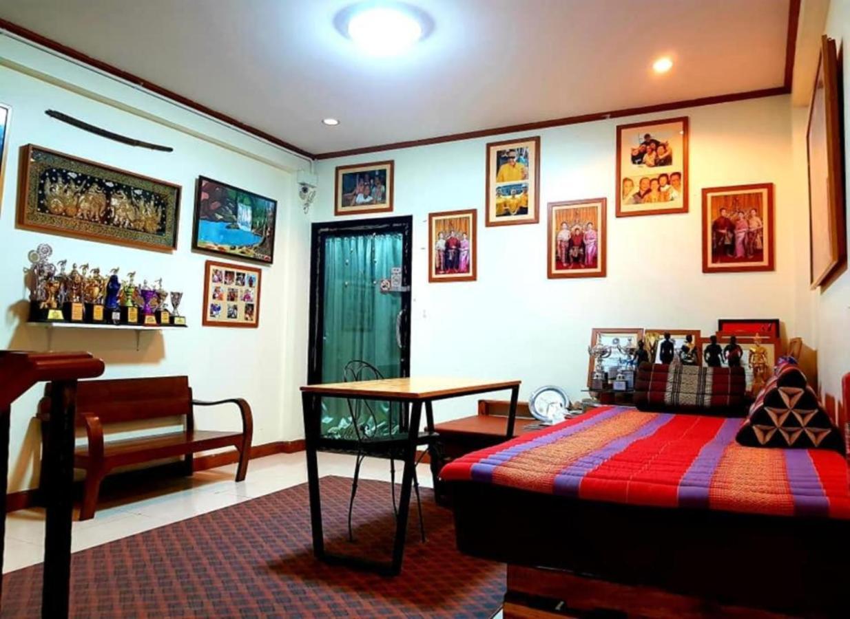 T2B Home (Adults Only) Чиангмай Экстерьер фото