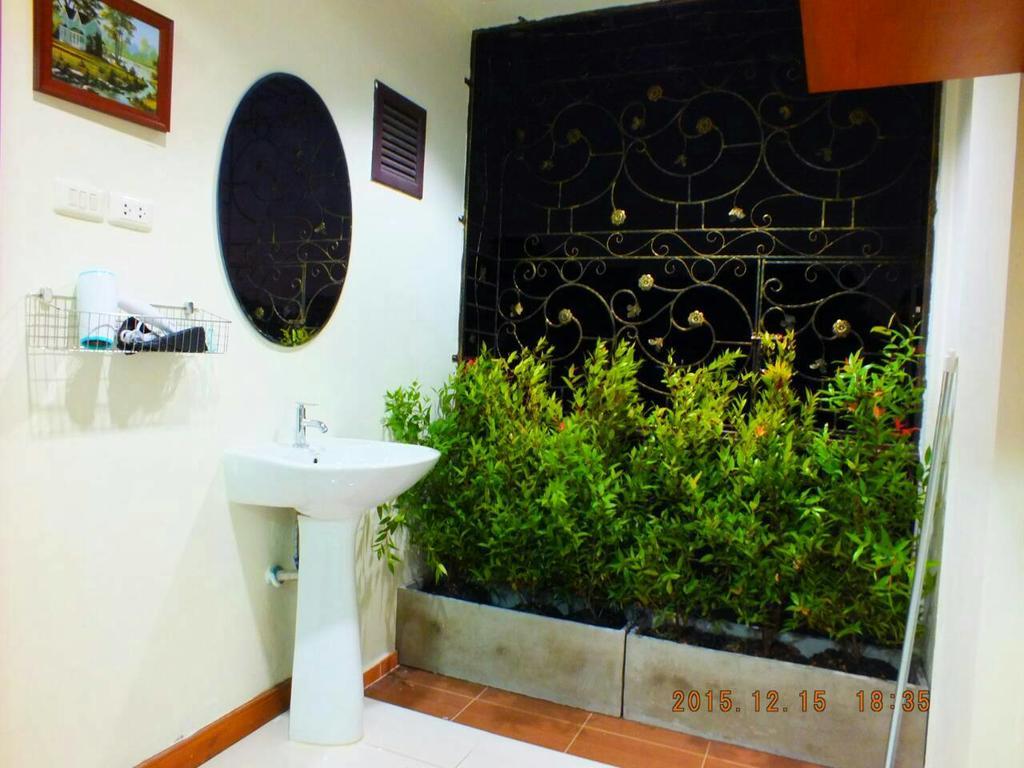 T2B Home (Adults Only) Чиангмай Экстерьер фото